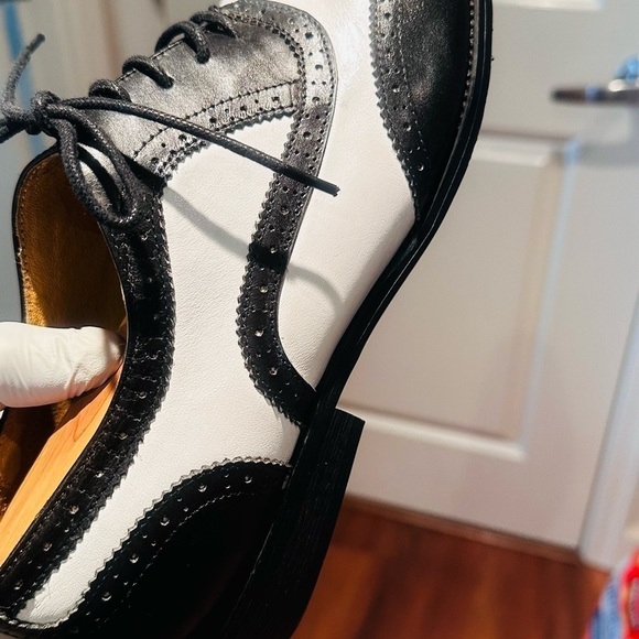 Royal Wind Black White Spectator Shoes. - Picture 9 of 15